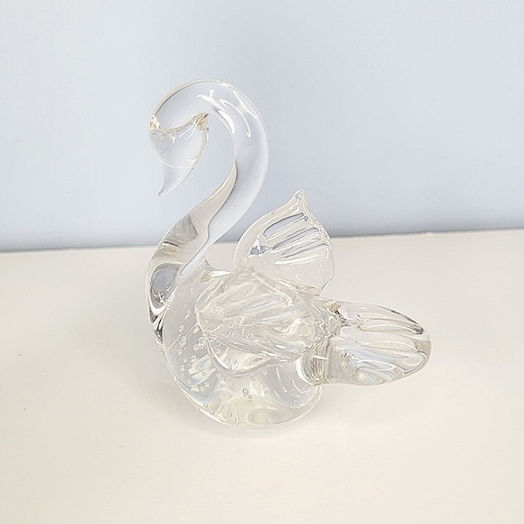 Hand Blown Art Glass Swan Sculpture Paperweight - Picture 8 of 9